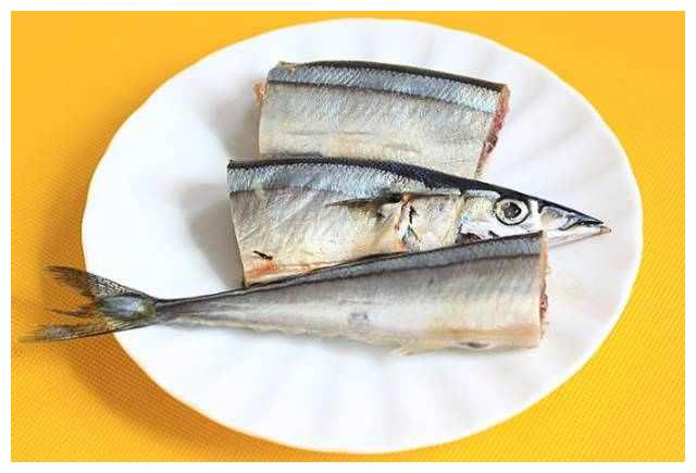 食材 | 【秋刀鱼】3块钱不到的海鱼，DHA却不输三文鱼