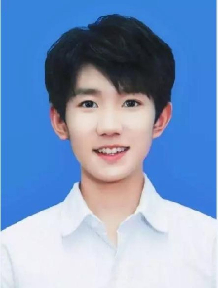 男星证件照大集合，保证帅你一脸，你更喜欢谁？|男明星_新浪娱乐_新浪新闻
