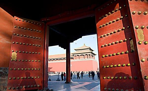 北京故宫大门上的圆钉，到底是干什么的？原来有这么多讲究！|圆钉|门钉|故宫