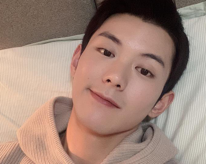演员蓝博是不是孙佳琪两人对比照流出被称最强撞脸