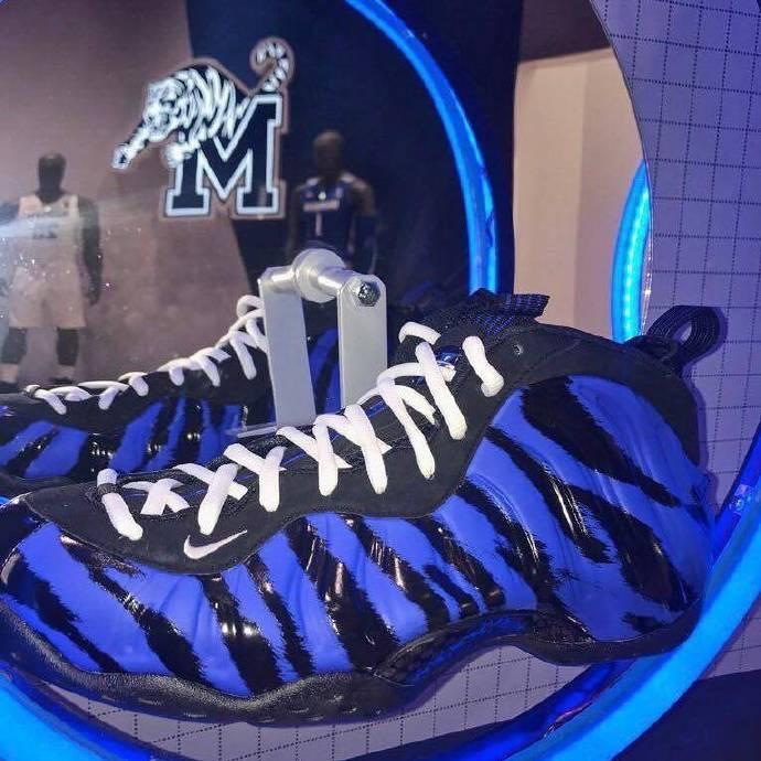 便士哈达威脚下的这双NIKE 「老虎喷」 要市售？