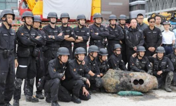 子弹可以摧毁坦克的爆炸反应装甲吗？步枪如果不行，重机枪呢？
