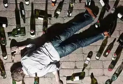 酒尽留心：喝酒喝到断片、酒精会麻痹身体，一定要关注负面影响