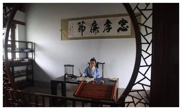戚继光：叱咤风云的一代名将，却是个被妻子休掉的“出轨男”|倭寇|胡宗宪|张居正|戚家军|黄仁宇_新浪新闻