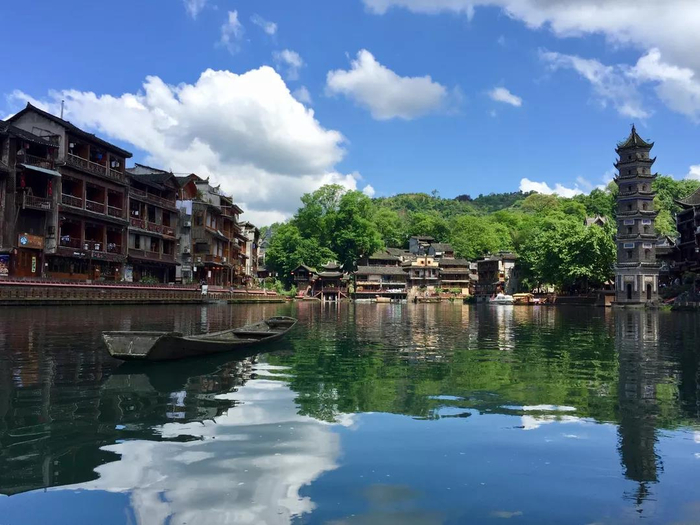 灵宝到凤凰古城交通与梦幻西游赚钱技巧详细解析