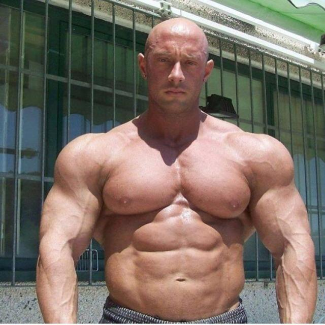 步骤三：增肌锻炼