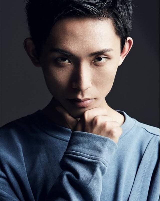 王者荣耀:梦泪直播时撞ID,假的“梦之泪伤”竟然吊打了真梦泪?|王者荣耀|张良|成吉思汗|队友|空格_新浪新闻