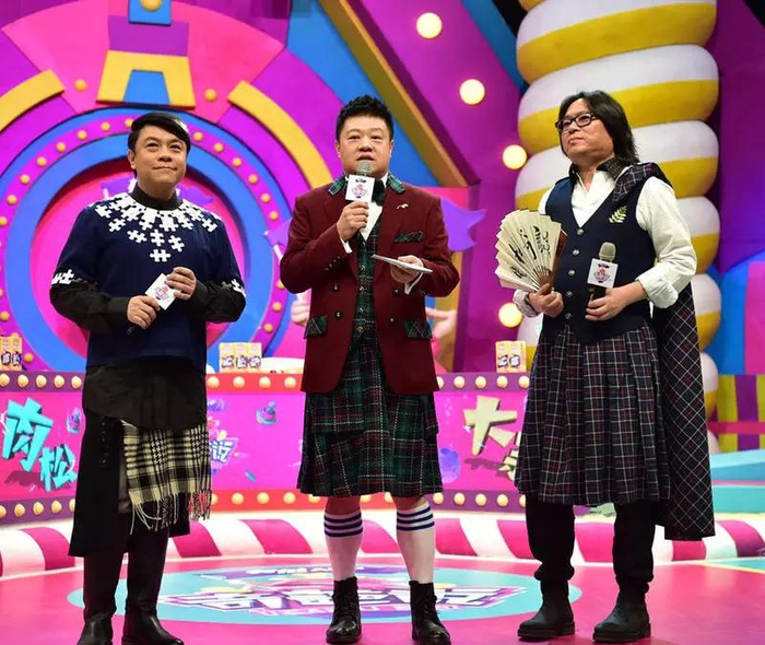 《奇葩说》小鲜肉公开出柜,和男友拥抱照太甜蜜!