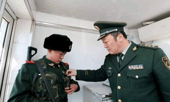 什么级别才能被称为“司令”? 什么级别的才是首长?|少校|司令|首长|级别|军官_新浪新闻