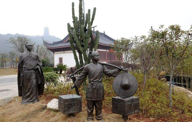 古代书童要陪小主人读书,除了陪读照顾生活之外,还有一特殊陪伴