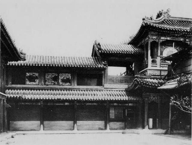 老照片:日本写真集里的瀛台,光绪皇帝曾在此处祈求医生救自己