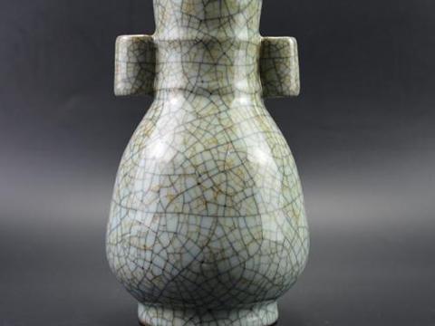 中国　哥窯　青磁　金絲鉄線　氷裂文瓶　M　R6259