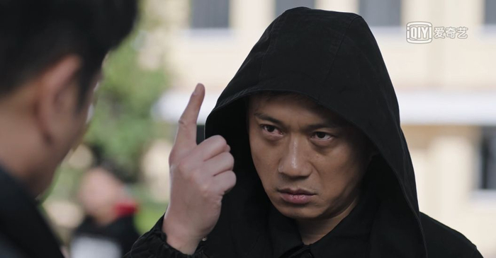 一场戏看哭无数网友,这种演员真给国产剧加分|赵毅|徐洪浩|毒瘾_新浪