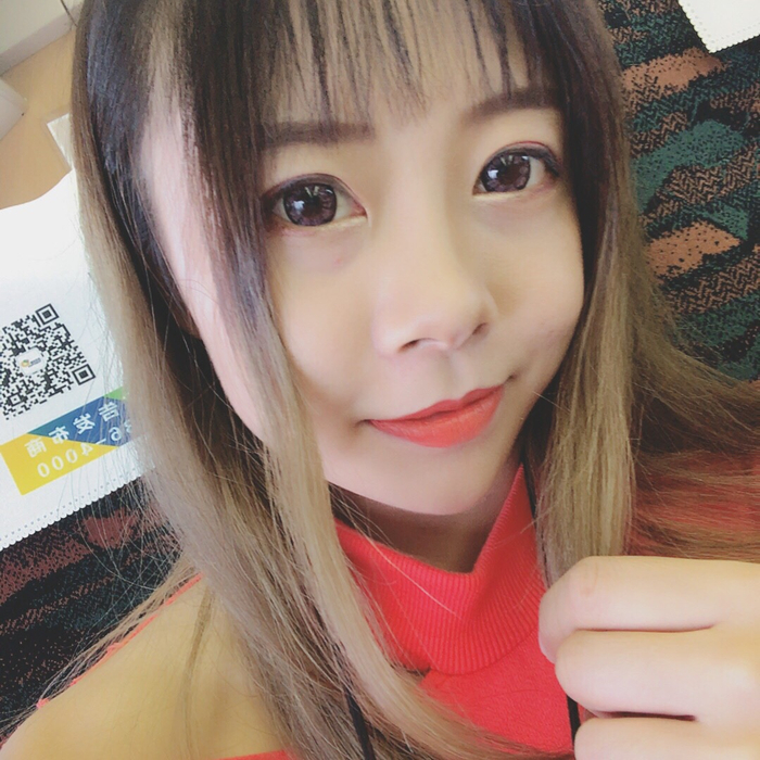 史璠 168 55kg 来自湖边武汉 一枚水瓶妹子
