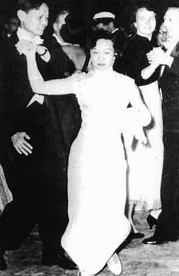 与杨振宁携手了53年的妻子杜致礼,我走你安,如此就好。