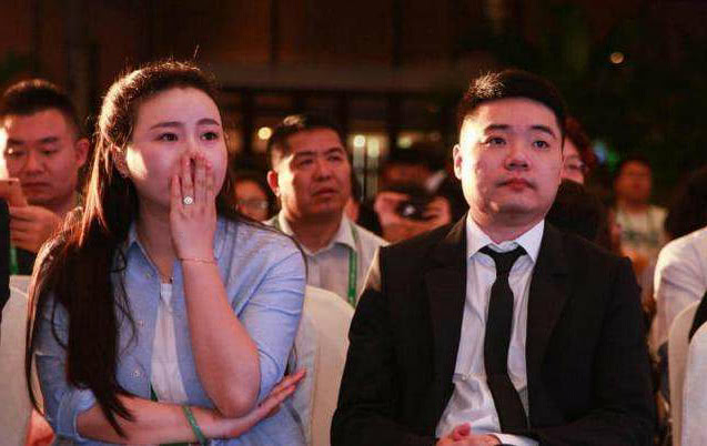 丁俊晖老婆近照,张元元气质娇好,终于明白为什么没选择潘晓婷!