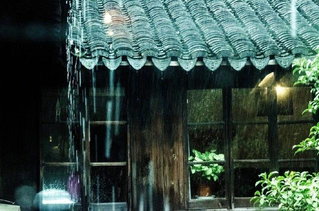 八首关于细雨的古诗词精选,一场雨一场情,细雨纷纷,人间有情!