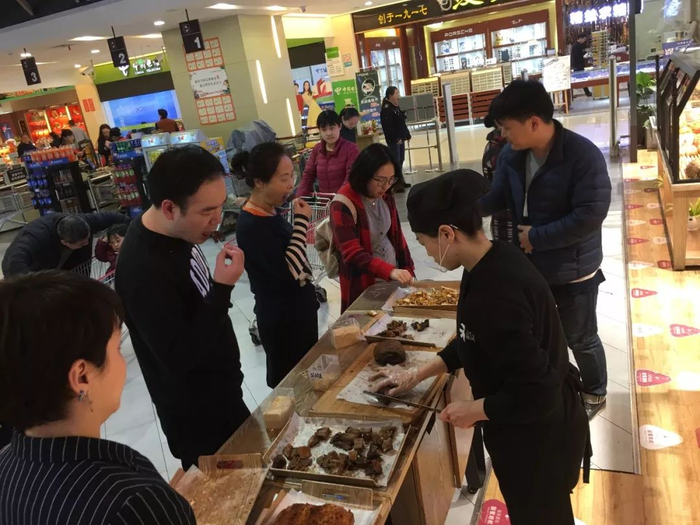 祐禾面包如此火爆背后的秘密|面包|肉粉|脏脏|面包店|菠萝粒_新浪新闻