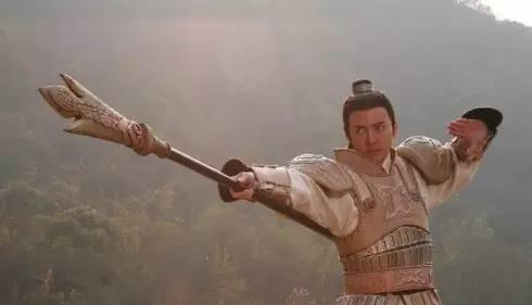 中国历史上传奇性的奇门兵器——三尖两刃刀|三尖刀|前端|兵器|史进|奇门_新浪新闻