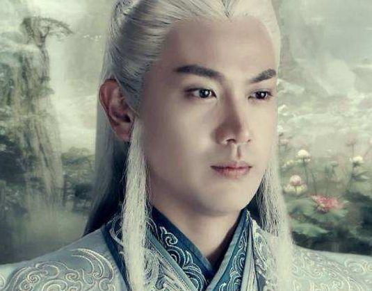 自古古装出美男，平时帅气的男明星们穿上古装真是帅