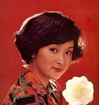 甄珍美若天仙,可是婚姻生活却如此不幸!