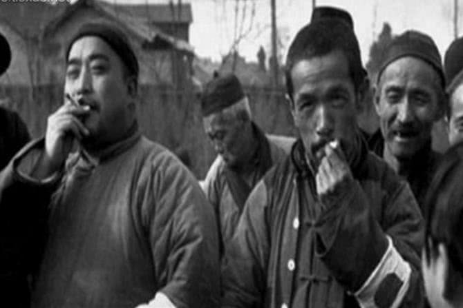 此汉奸为日本效忠长达51年,卖祖宅为日军买轰炸机,活了81岁