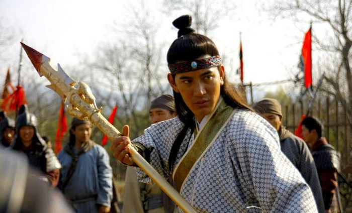 此人是大唐第一武将, 曾只身一人于百万军中取上将首级, 死后成神