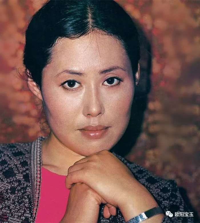 似水流年》,《香魂女》等,她的作品太多了在我们的记忆里不止这些演员