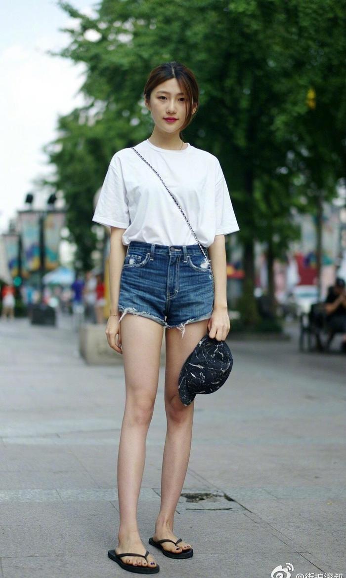 路人街拍, 杭州路人的美女白色T恤系列|路人|白色|T恤衫_新浪新闻
