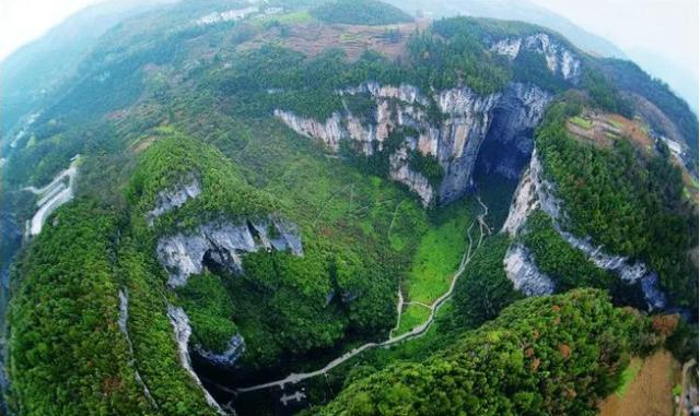 重庆周边游:重庆武隆喀斯特,万盛黑山谷,金佛山,云阳龙岗