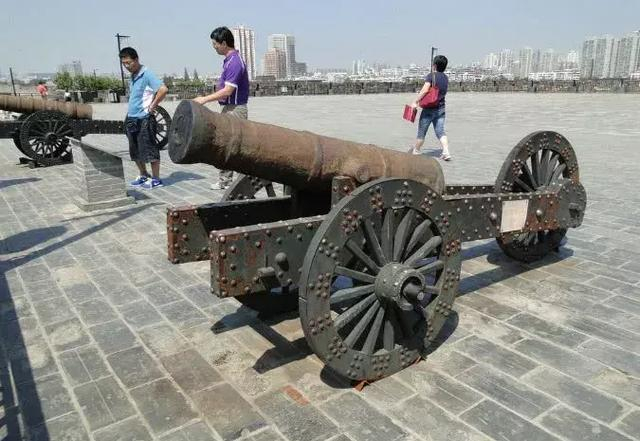 在古代,炮弹只是一颗铁球?别低估了古人的智慧|铁球|实心弹|炮弹|努尔哈赤|火炮_新浪新闻