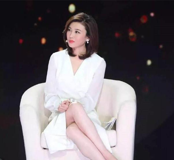 央视美女主持李红老公曝光，竟是鼎鼎大名的他，难怪一直不愿公开|央视|李红|吴志阳_新浪新闻