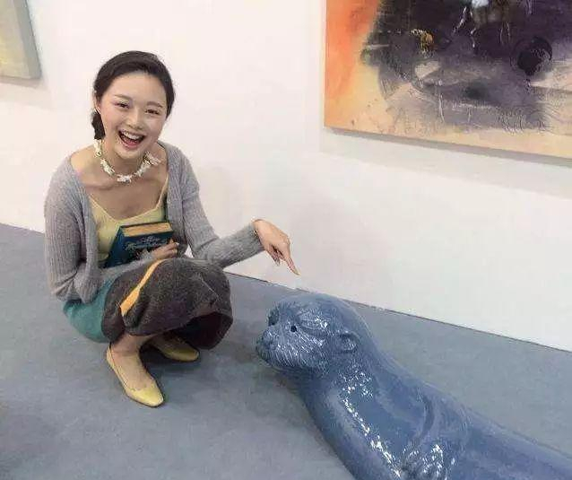 豆瓣女神“晚晚”逆袭:中国最年轻私人美术馆的创始之旅_新浪新闻