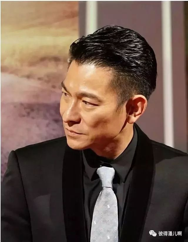 豆瓣打分85的东方华尔街五集不够跪出第二季