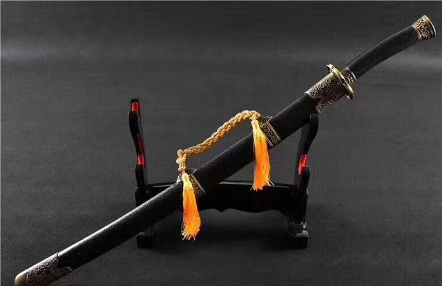 “清刀”是当时清朝满洲王朝时期杀敌用的军刀!|_新浪新闻