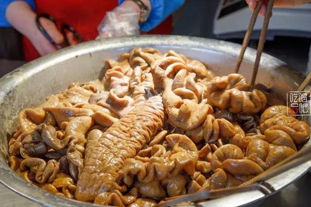 合肥四湾菜市里开了18年的肥肠店,地道滋味|肥肠|大肠|菜市_新浪新闻