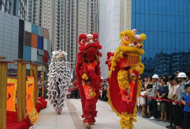 舞狮习俗起源于哪个朝代？|汉章帝|舞狮|金狮|唐太宗|魏武帝_新浪新闻