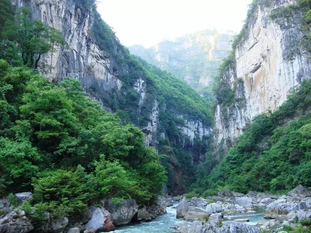 南江大峡谷：除了漂流还有这些你不知道的地方