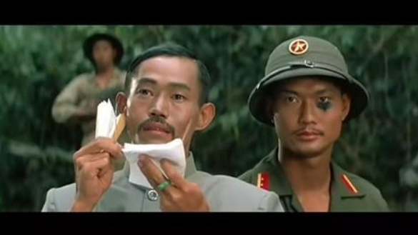 拳王周比利是他“小弟”，还曾偷袭过李小龙，现实中却如此低调！
