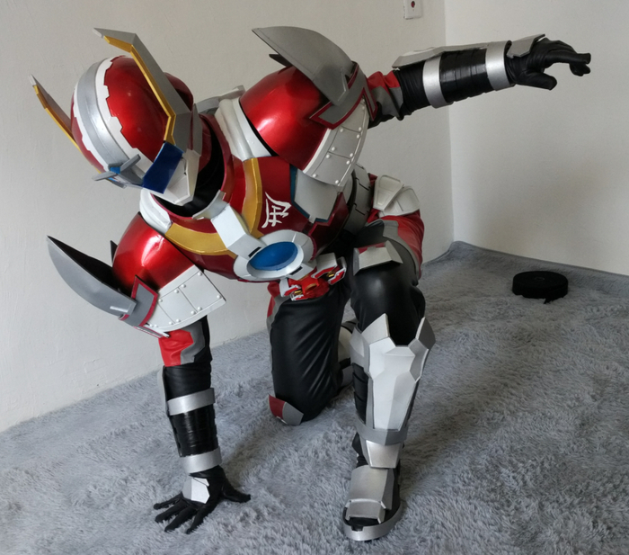 民间高手自制铠甲勇士刑天皮套网友高度还原啊