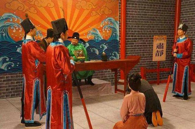 含涵历史:古代衙门审案时,衙役们拿的那根“棒子”是什么_新浪新闻