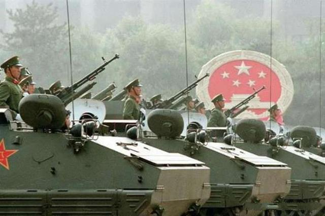 中国历史上最震撼的两次大阅兵，一次震撼亚洲，一次震撼全世界