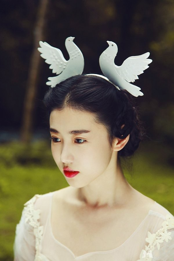 美图分享:芭蕾女郎张辛苑,森之精灵唯美写真