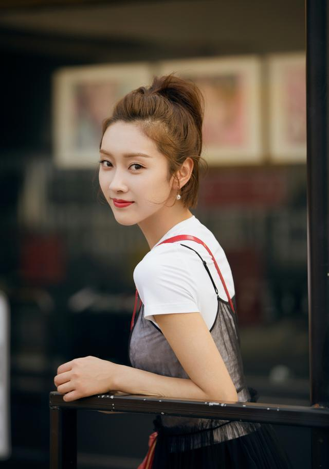 北舞“四小花”之一宣璐，有颜有料的纯氧小仙女！