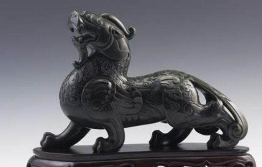 天禄是传说中的神兽，但独角和双角却各有说法