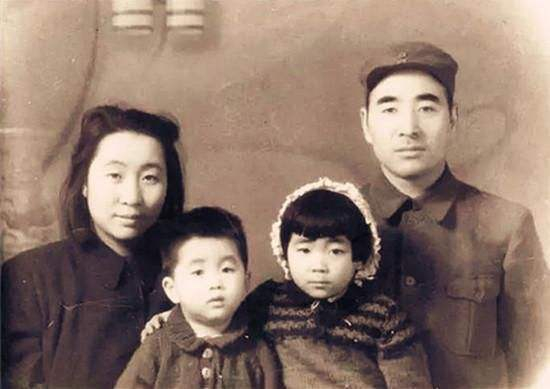 叶群挑选的儿媳今何在?丧子后远走美国,日子过得很滋润