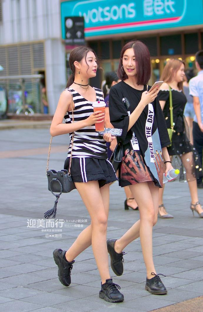 街拍时尚秀: 路人美女之夏日街拍经典回顾第八期!|街拍|经典|时尚秀|路人|侵权_新浪新闻