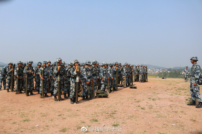 中国炮兵,战无不胜!我是中国炮兵,我为祖国安宁代言!