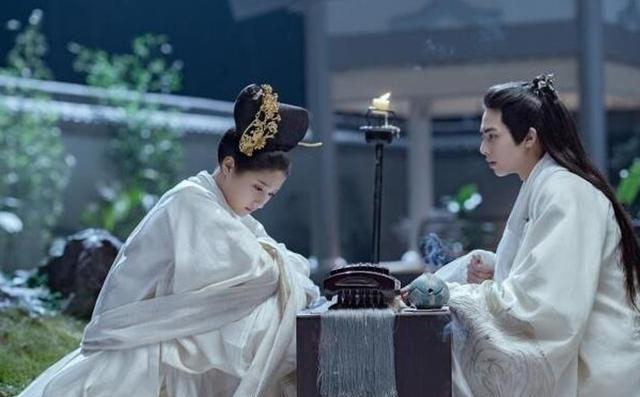 《凤囚凰》容止强上楚玉 上演霸王硬上弓容止楚玉床戏片段太辣眼