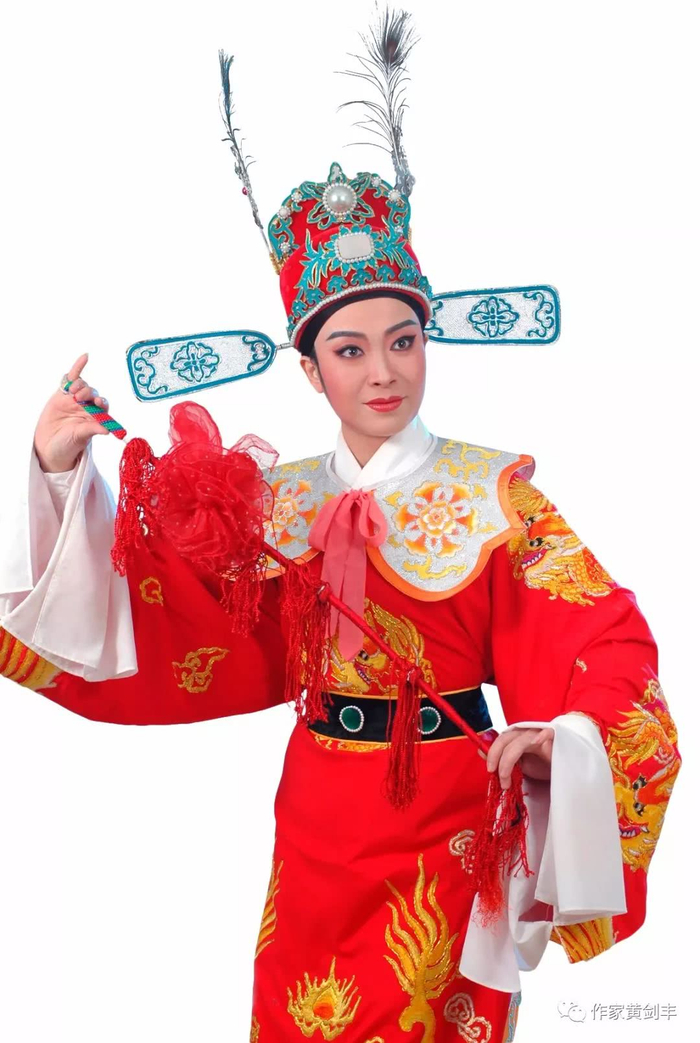 序《翩翩佳公子——许佳娜潮剧作品选段集萃》